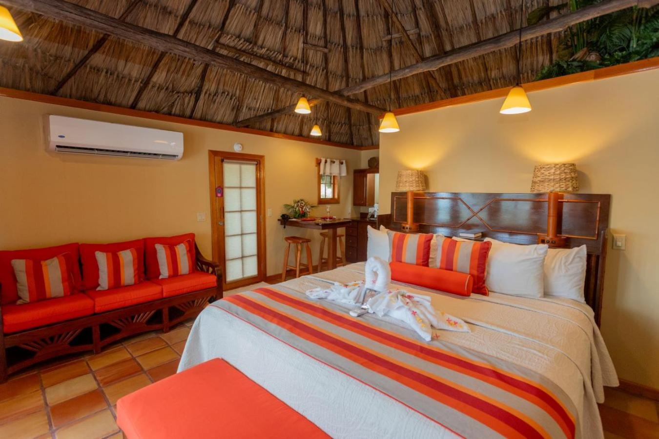 Ramon'S Village Resort San Pedro  Exterior foto